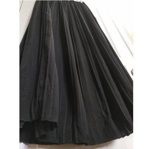 SPLASH BLACK LONG PLEATED SKIRT (US 10)